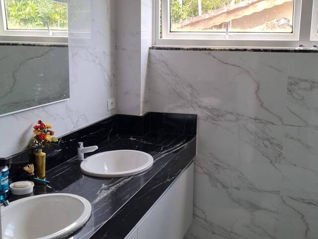 #211 - Casa para Venda em Bertioga - SP