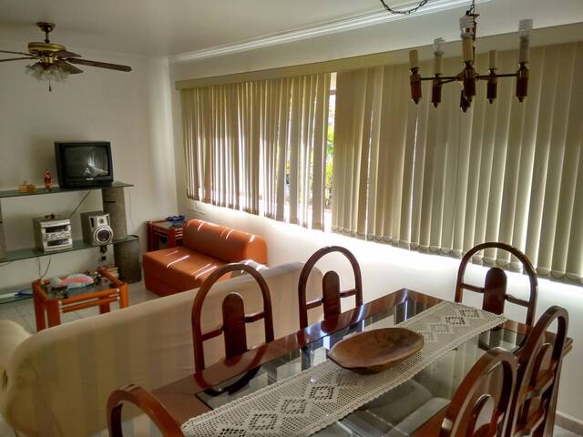 #371 - Casa para Venda em Guarujá - SP - 2